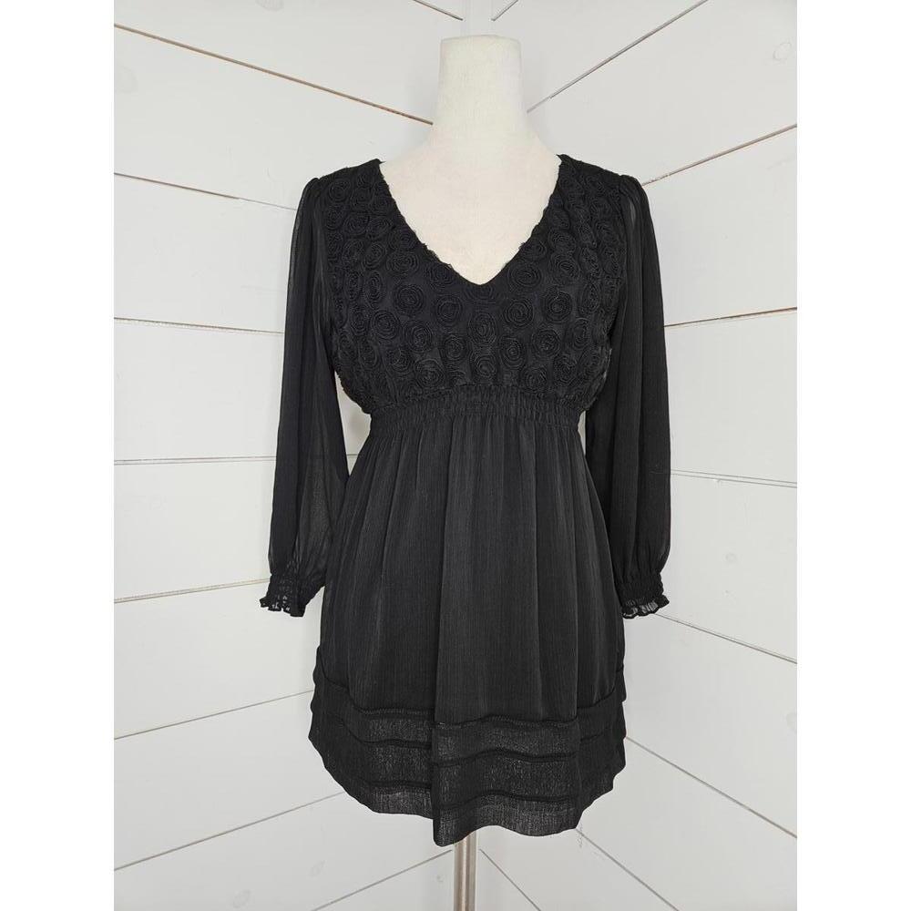 Beige by eci Medium black 3/4 sleeve baby doll top